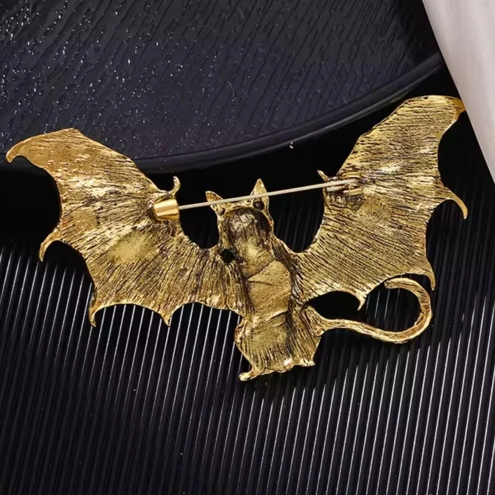 Egyptian Bat Cat Brass Brooch - Picture 3 of 13
